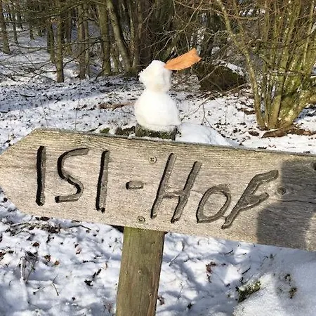Isi-hof Schonfeld (Vulkaneifel)