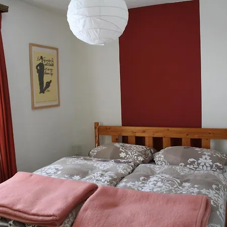 Farm stay Isi-hof Schonfeld (Vulkaneifel)